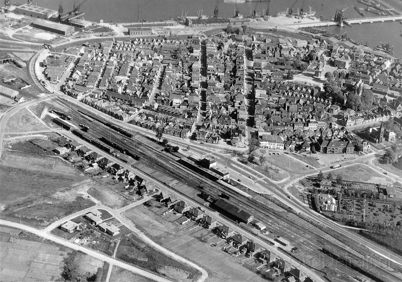Delfzijl luchtfoto centrum.jpg